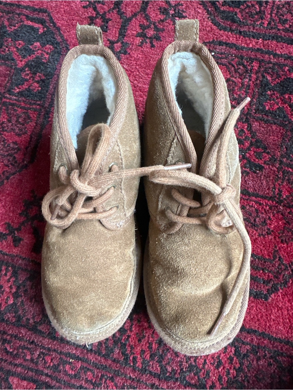 UGG Kids Chestnut Suede Fleece-Lined Lace-Up Boots